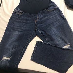 Full panel maternity jeans. Very comfortable